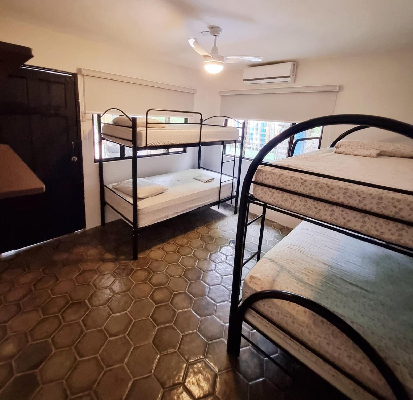 Casa Pura Vida Surf Hostel - Tamarindo Costa Rica Extérieur photo
