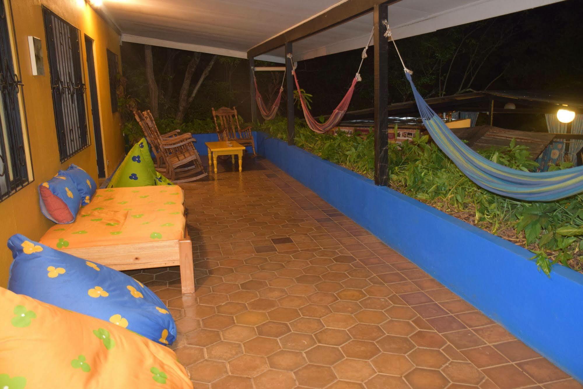 Casa Pura Vida Surf Hostel - Tamarindo Costa Rica Extérieur photo
